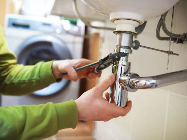 Tại sao hệ thống nước bị rò rỉ và cách phòng tránh từ đầu?