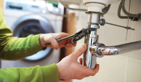 Tại sao hệ thống nước bị rò rỉ và cách phòng tránh từ đầu?